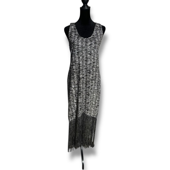 Zara Trafaluc Chic Black and White Knit Sleeveless High-Low Fringe Midi Dress - Picture 5 of 16